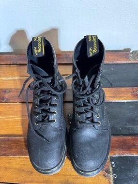 Dr. Martens Black Lace-Up Combat Boots (Men’s size 8 = women’s size 7)